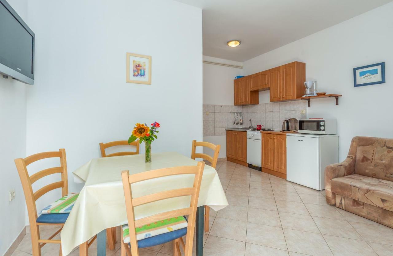 Apartment Softic Пула Екстер'єр фото