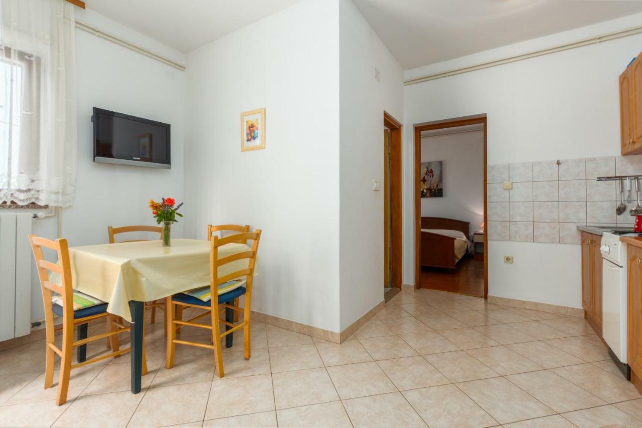 Apartment Softic Пула Екстер'єр фото